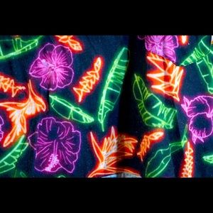 Gray with flower pattern: tank top